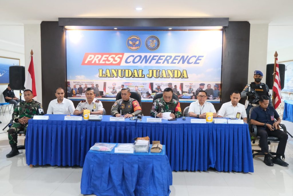 Bea Cukai dan Lanudal Juanda Gagalkan Penyelundupan Narkotika dari Kuala Lumpur
