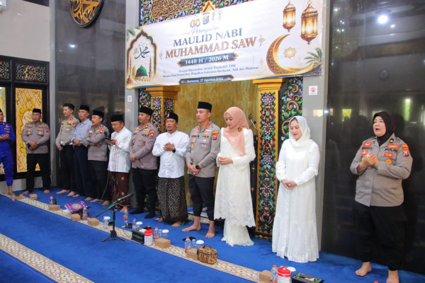 Polresta Sumenep Gelar Maulid Nabi, Kapolresta Ingatkan Keteladanan Rasulullah